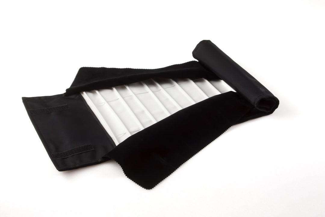 Rotolo con 18 spazi con elastici per bracciali